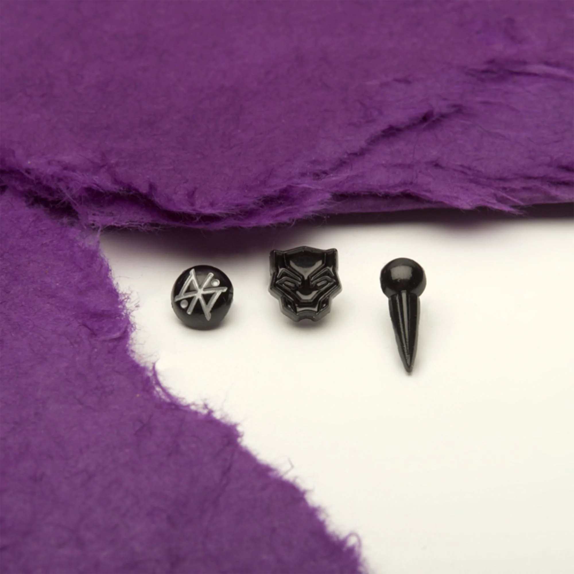 Black Panther: Wakanda Forever Black Plated Symbol Stud Pack - Image 3