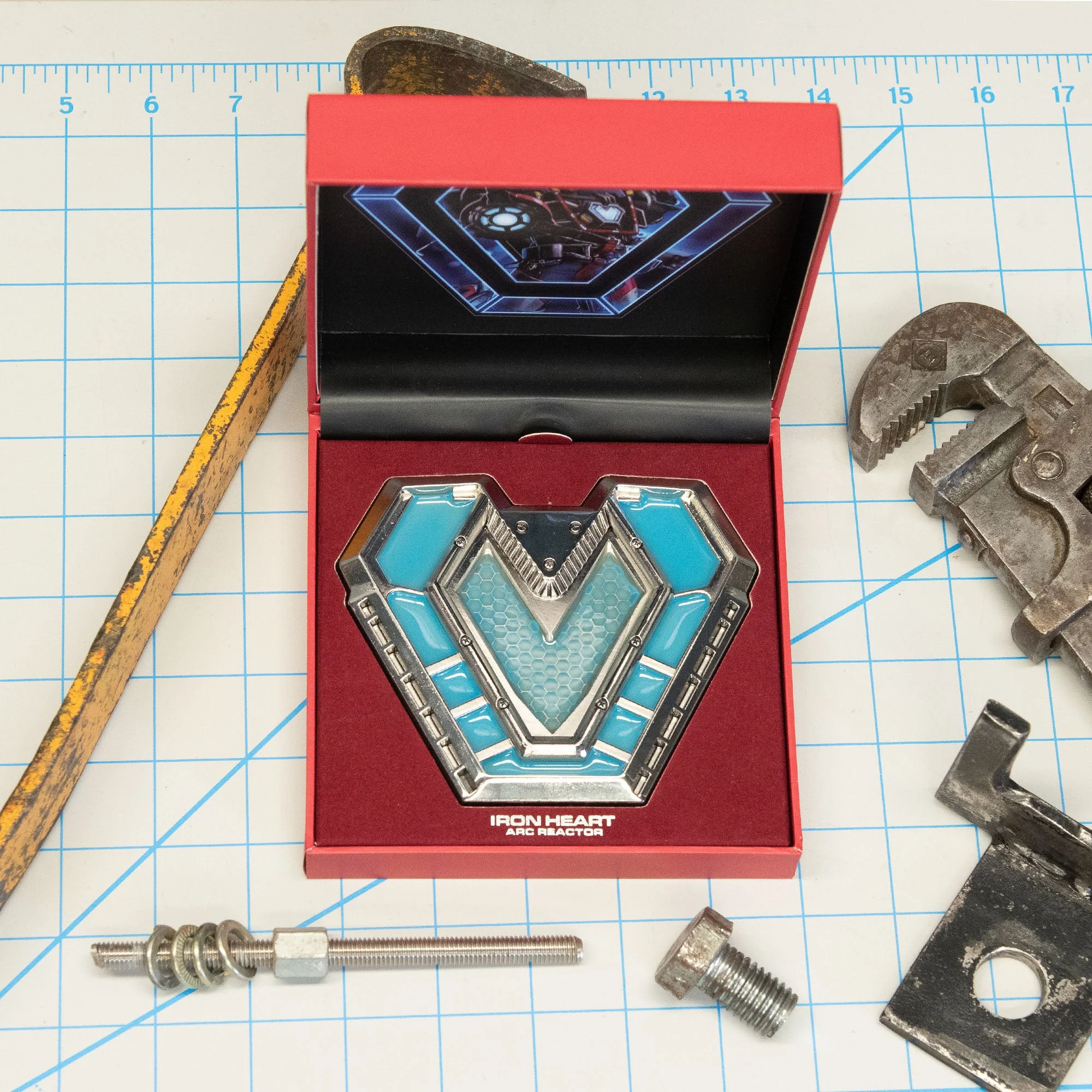 Wakanda Forever Iron Heart Arc Reactor Replica Glow In The Dark Magnetic Pin - Image 3