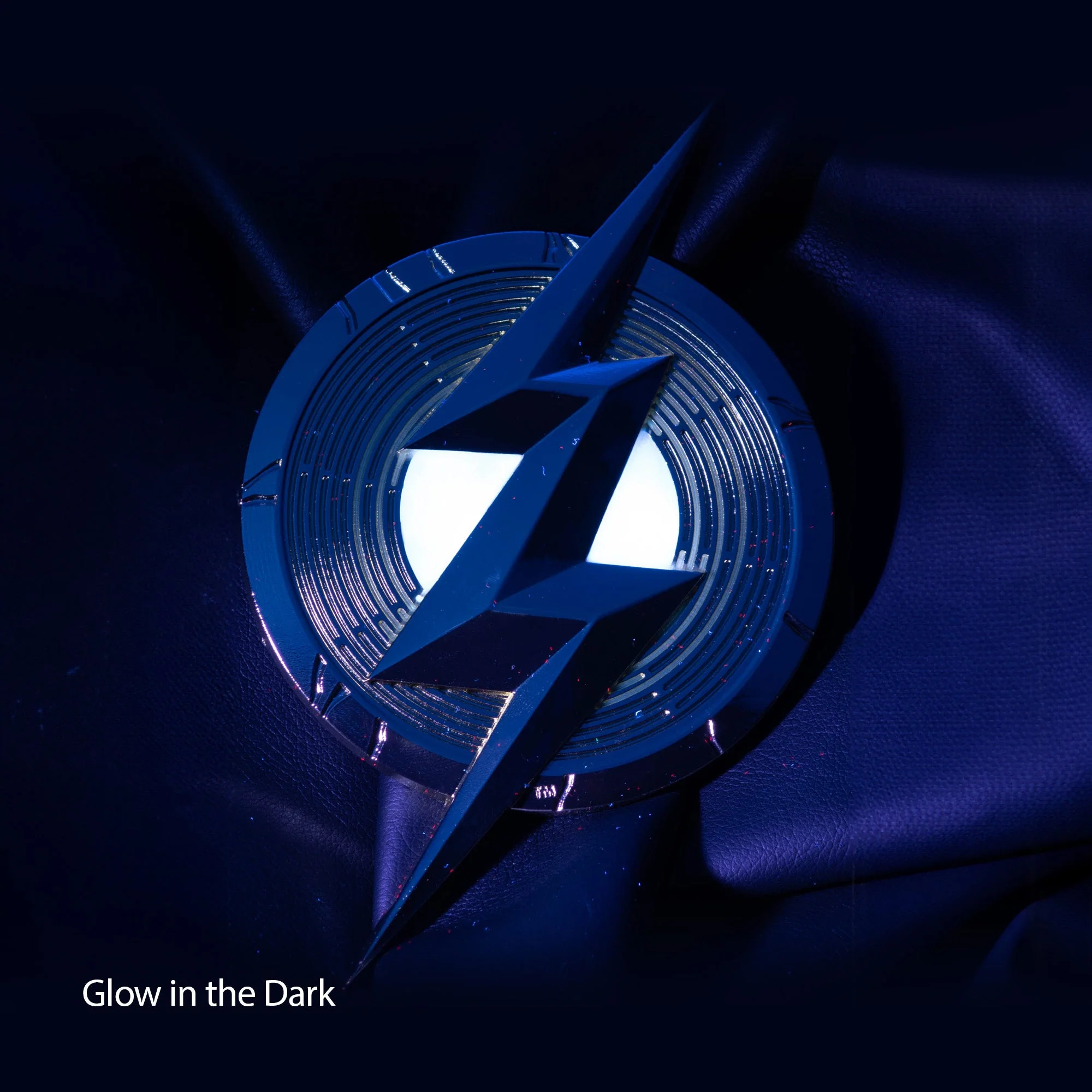 DC Comics The Flash Logo Chest Keychain - Image 3