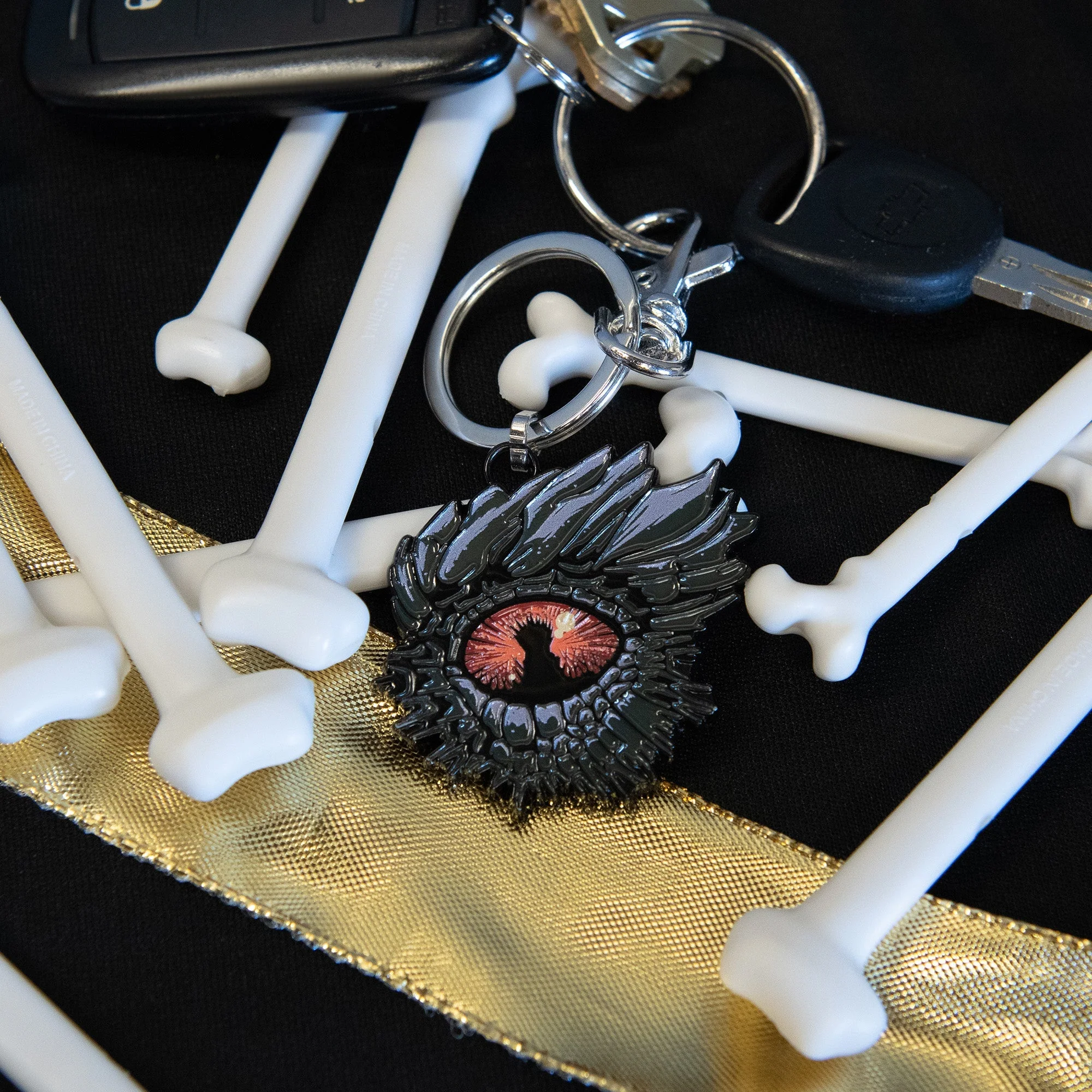 Game Of Thrones: House Of The Dragon Dragon Eye Throne Enamel Keychain - Image 3