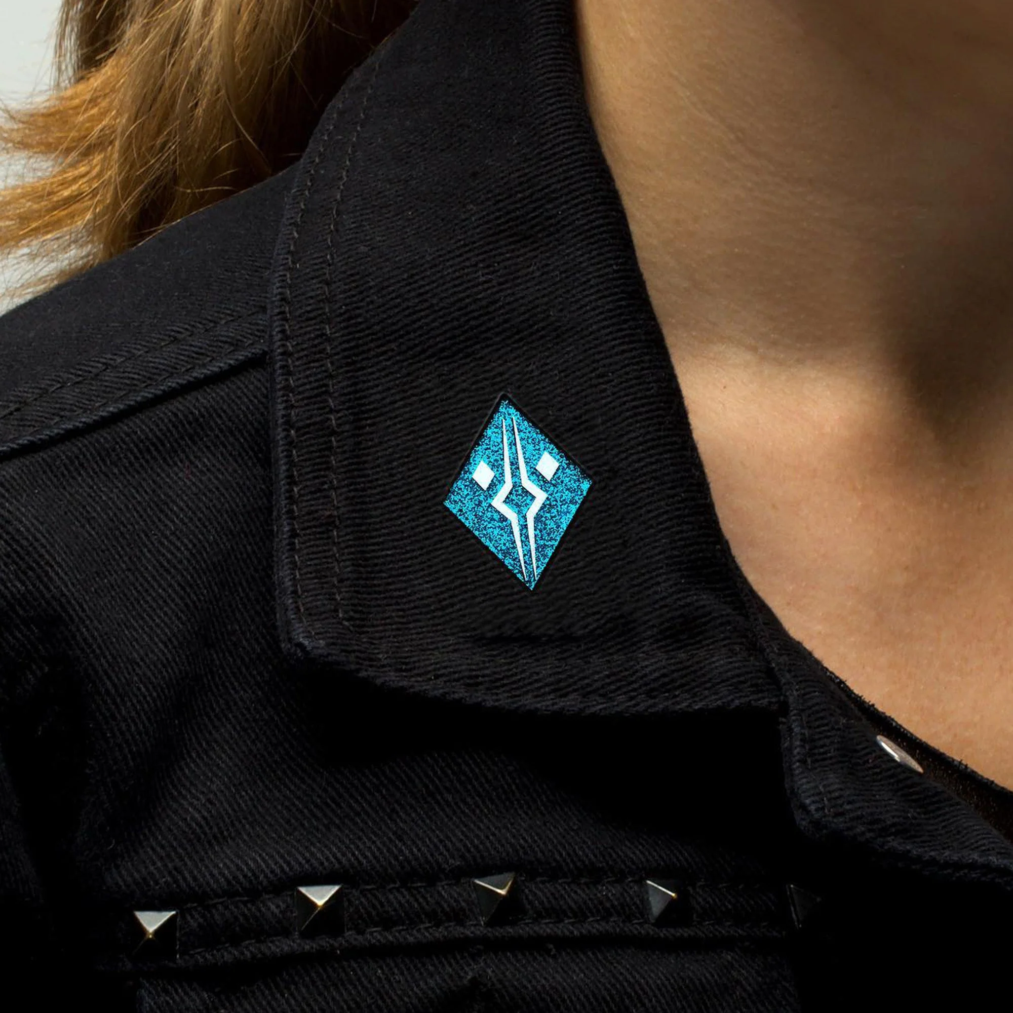 Star Wars Ahsoka Glitter Pin - Image 2