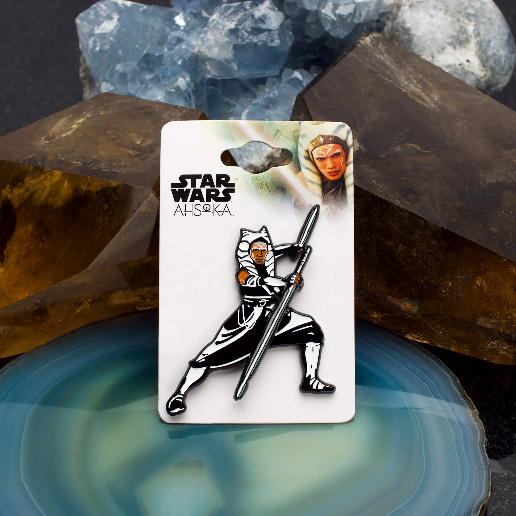 Star Wars Ahsoka Spinning Lightsaber Pin - Image 2