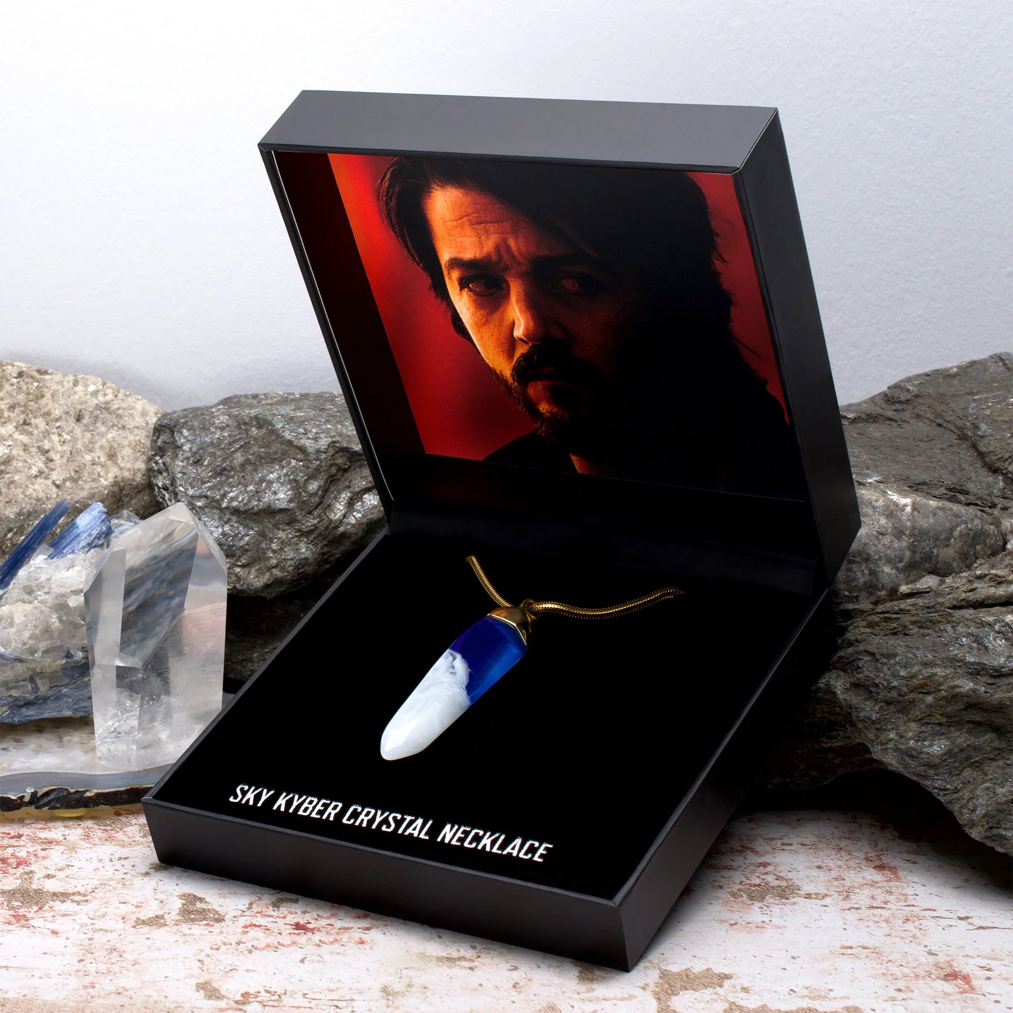 Star Wars Cassian Andor's Kyber Crystal Necklace - Image 8
