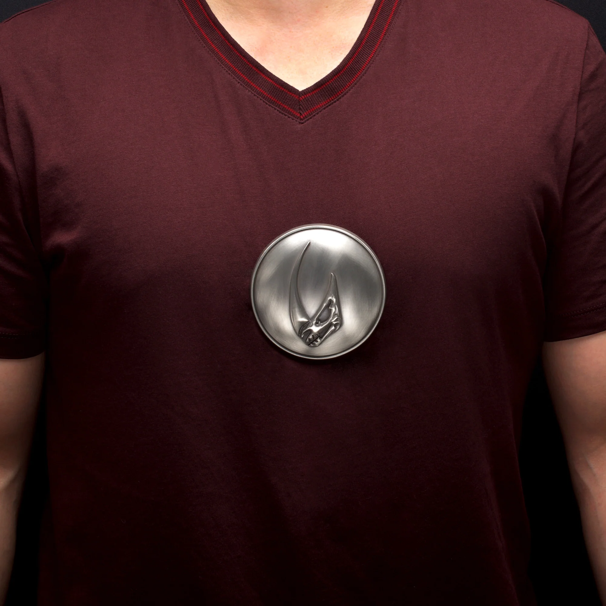 Star Wars : The Mandalorian Grogu Chestplate Pin - Image 4
