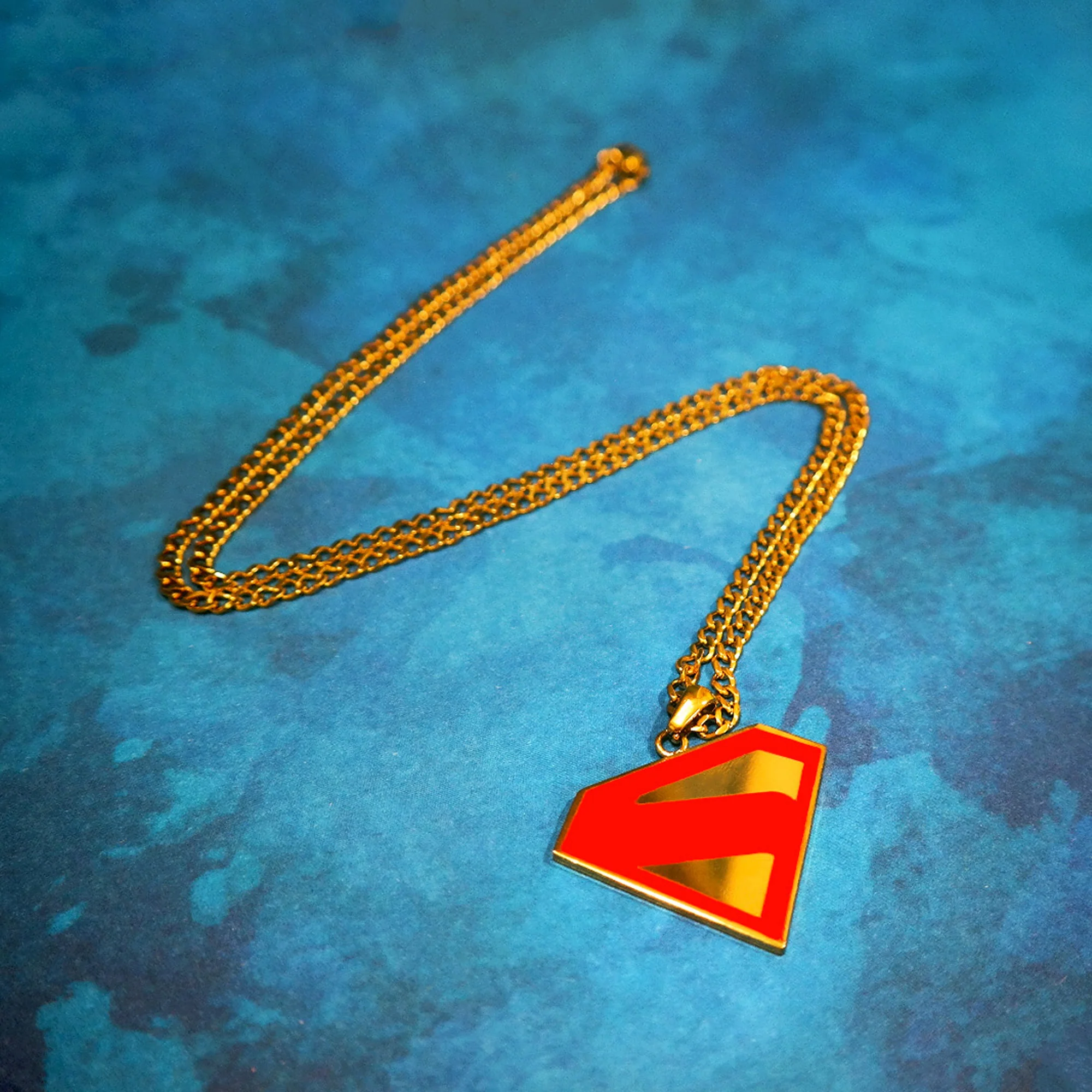 Superman Logo Steel Necklace – Gold & Red Enamel Collectible Jewelry - Image 3