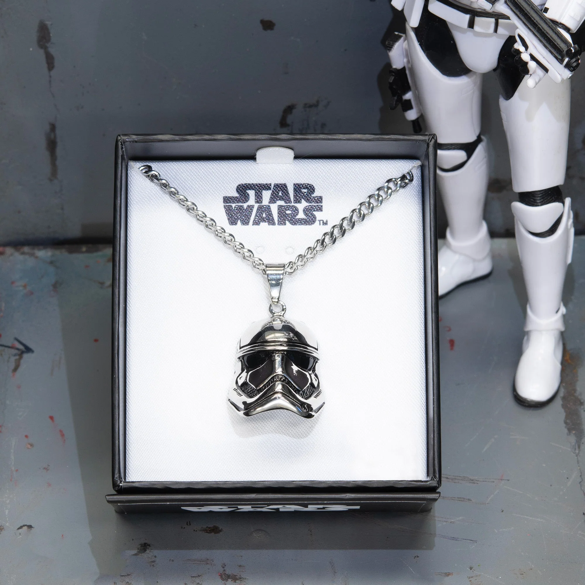Star Wars Episode 7 3D Stormtrooper Pendant Necklace - Image 6
