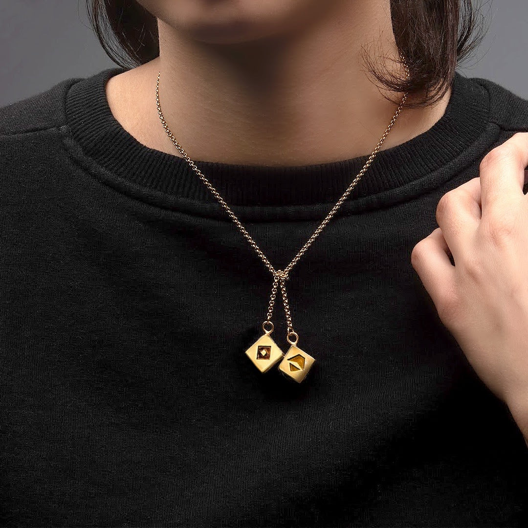 Star Wars Han Solo Corellian Gold 3D Dice Necklace - Image 2